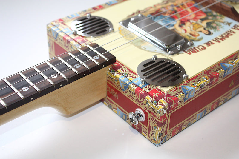 Aroma De Cuba - Humbucker - 3 string cigar box guitar