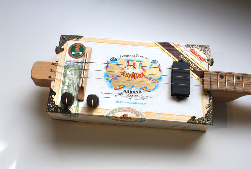 H.Upmann Compact - 3 string cigar box guitar