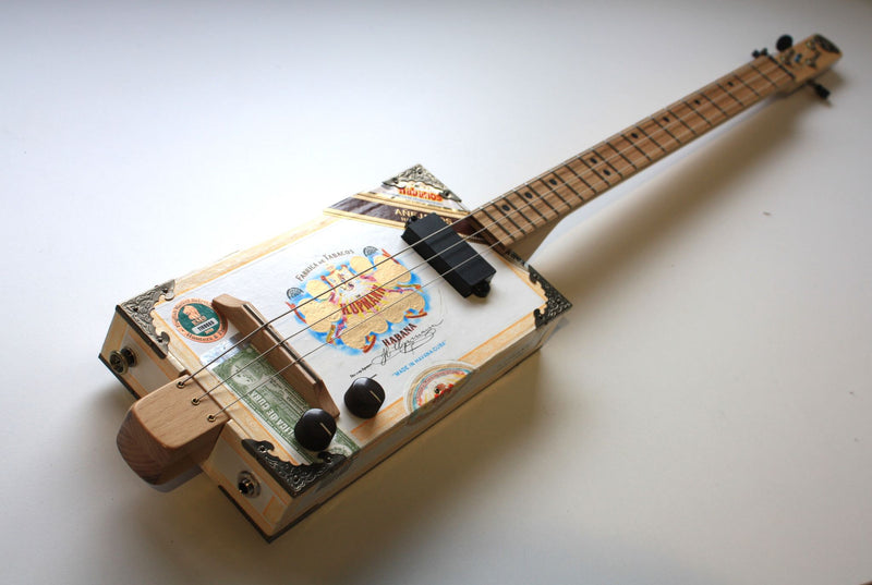 H.Upmann Compact - 3 string cigar box guitar