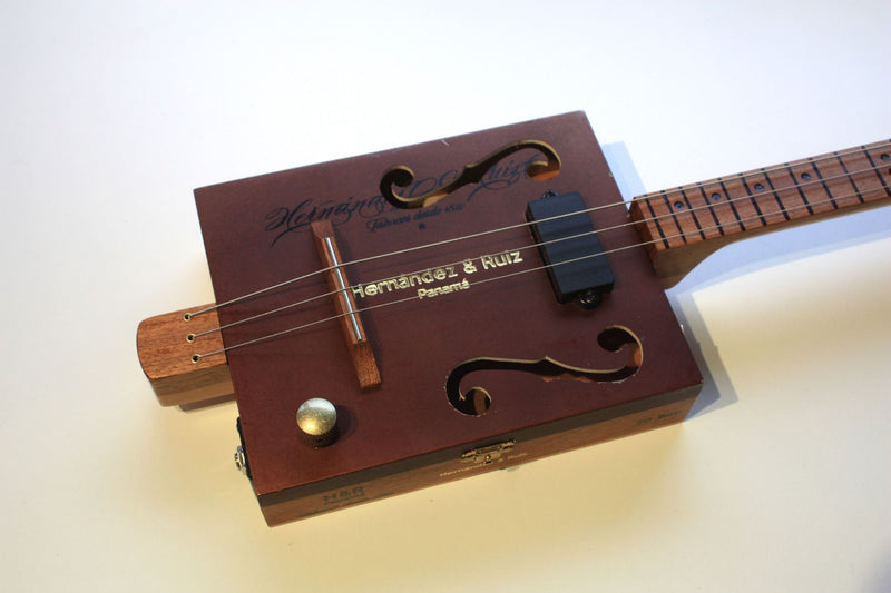 H&R Fretless - 3 String Cigar Box Guitar