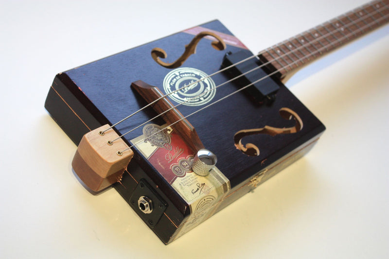 Padilla Compact (Shortscale) - 3 String Cigar Box Guitar