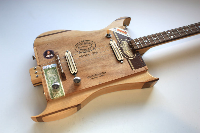 Partagas "Winged" - Twin Railhumbucker - 3 String Cigar Box Guitar