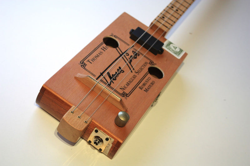 Thomas Hinds - Fretless - 3 string cigar box guitar